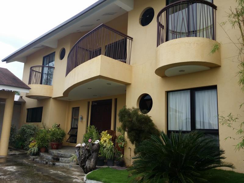 Palms Seaside Inn And Resort Medellin 外观 照片