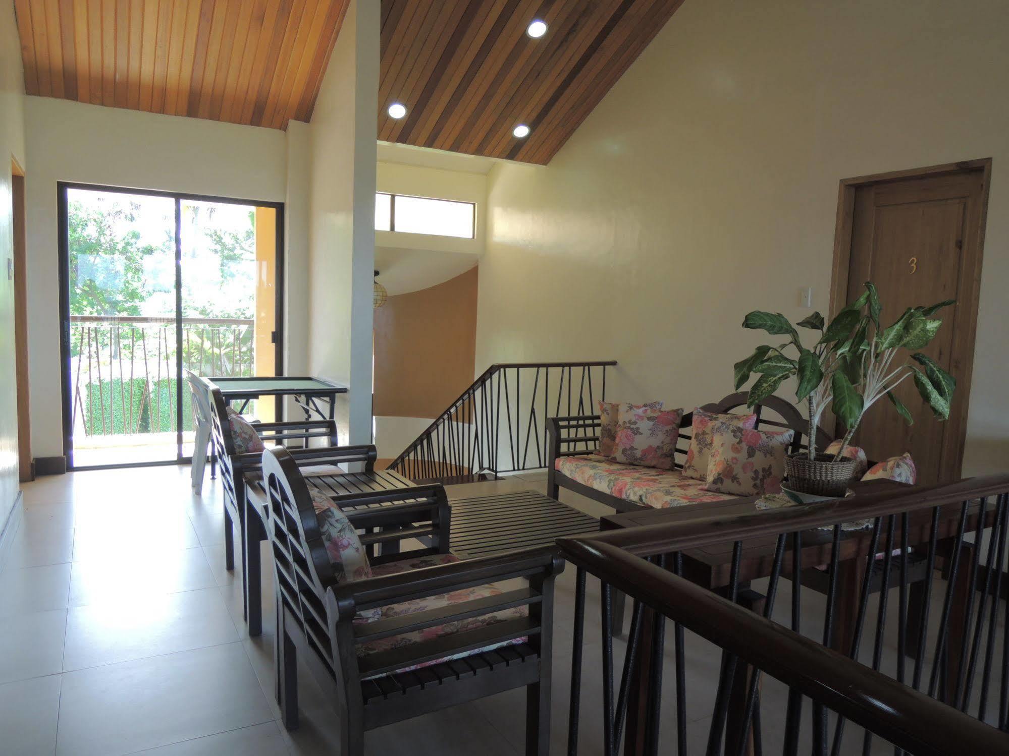 Palms Seaside Inn And Resort Medellin 外观 照片