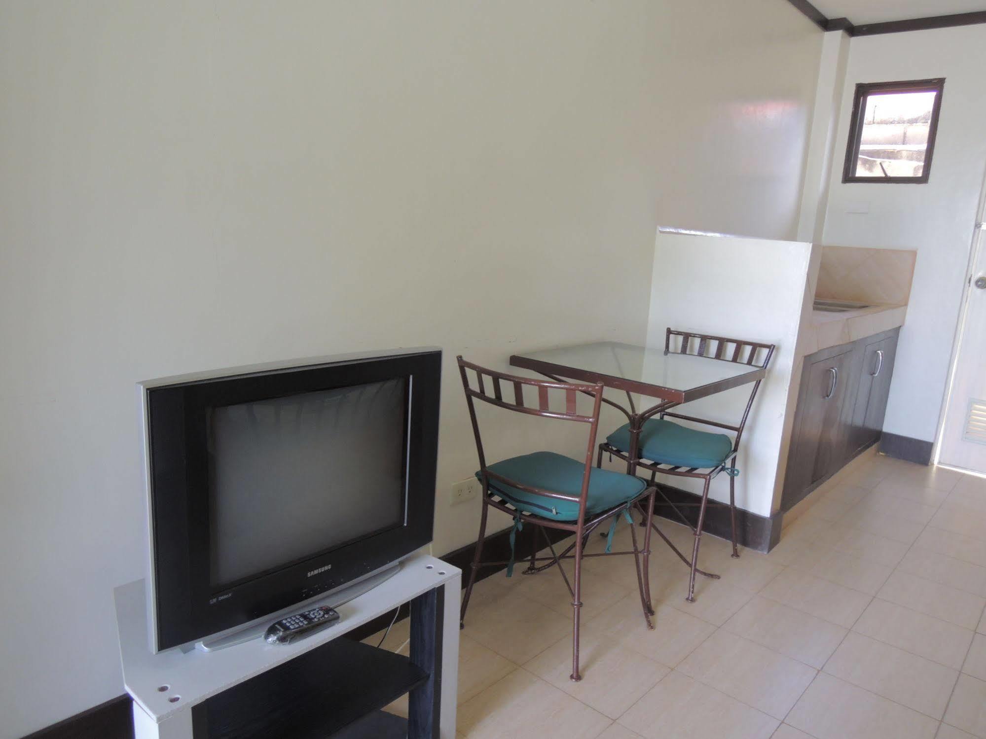 Palms Seaside Inn And Resort Medellin 外观 照片