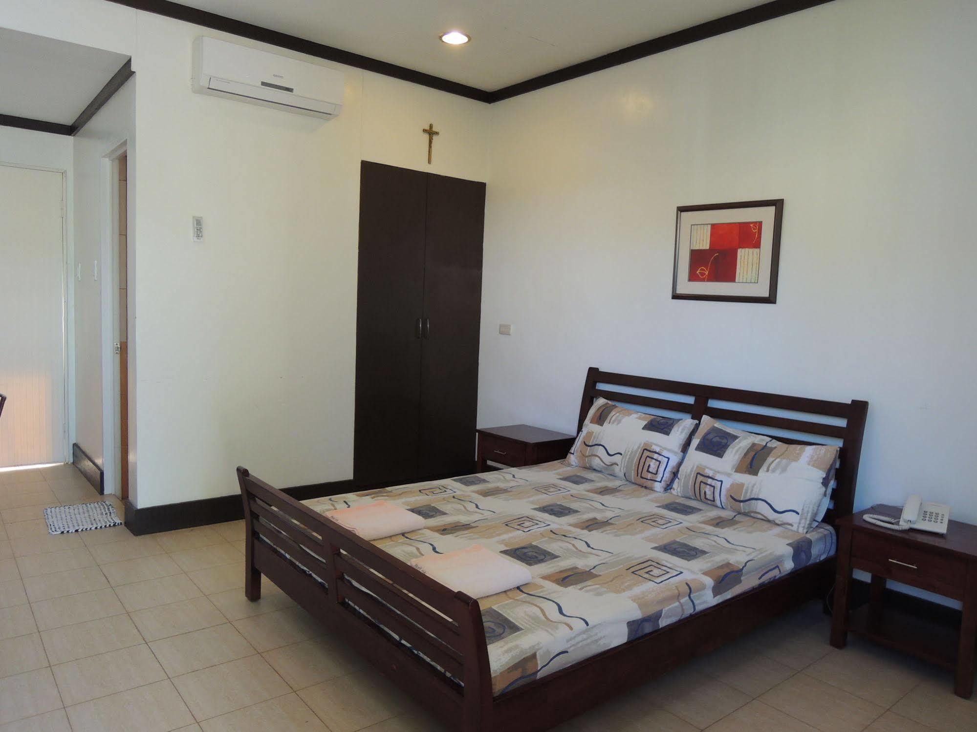 Palms Seaside Inn And Resort Medellin 外观 照片