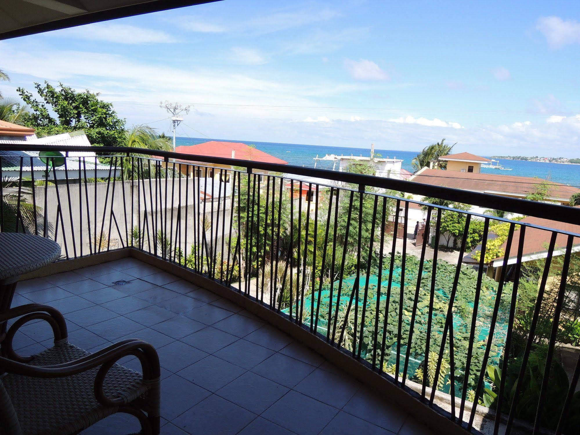 Palms Seaside Inn And Resort Medellin 外观 照片