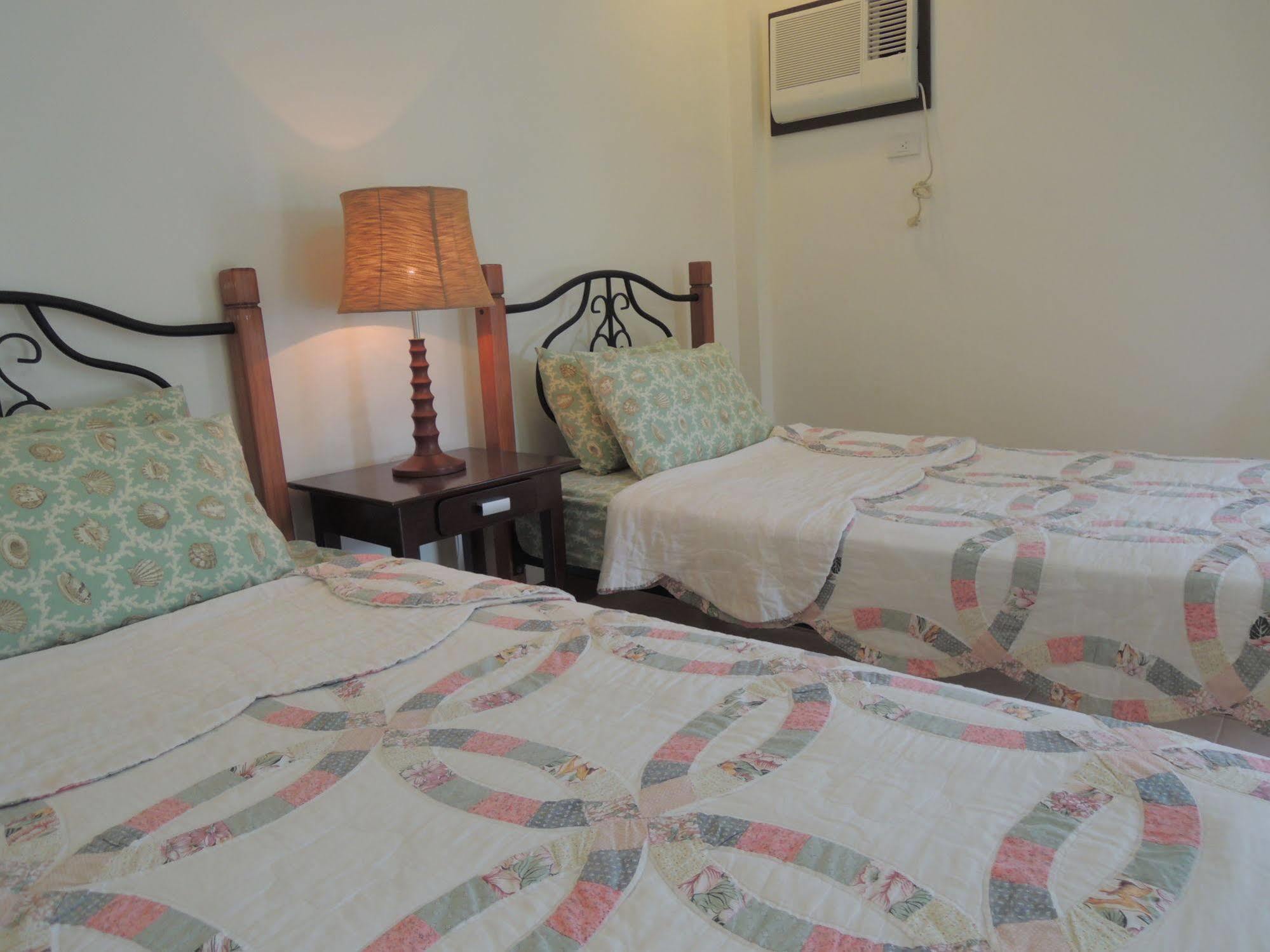 Palms Seaside Inn And Resort Medellin 外观 照片